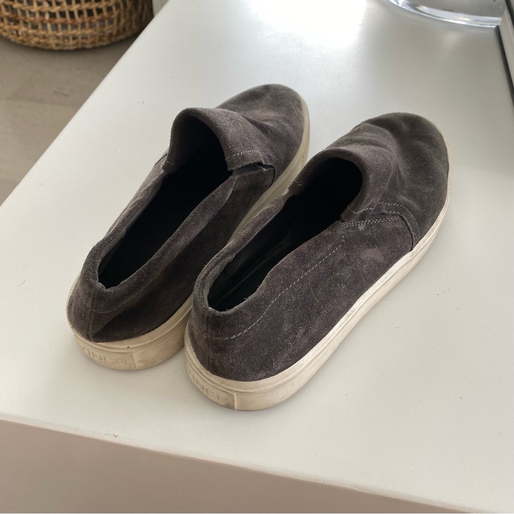 Vince Camuto shoes - Picture 2 of 3